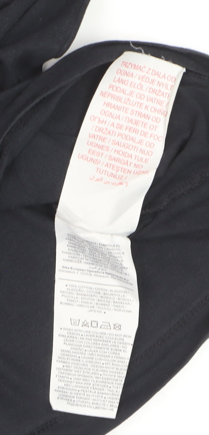 Nike Boys Black 'Just Do It' Graphic T-Shirt 10-11 Years