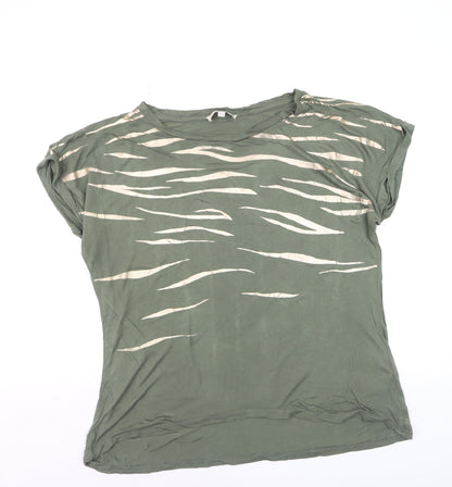 Oasis Women’s Green Animal Print T-Shirt Size L Short Sleeve