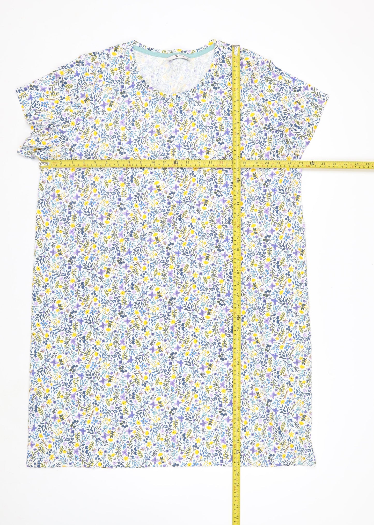 Tu Women Multicoloured Floral Cotton T-Shirt Size 20