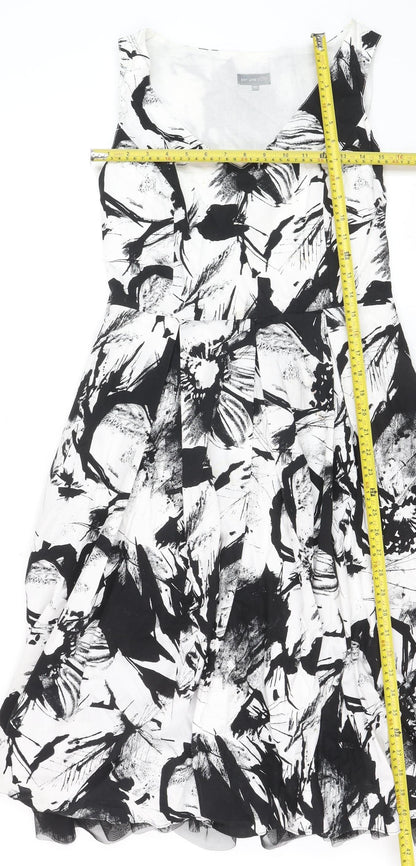 Marks and Spencer Women’s Black Floral Fit & Flare Dress Size 10