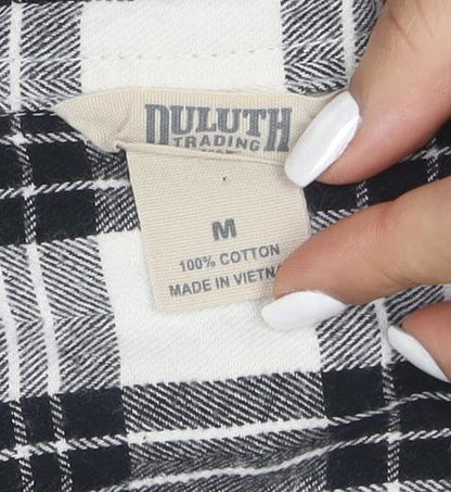 Prototype Trading Men's Black Check Flannel Button-Up Shirt M