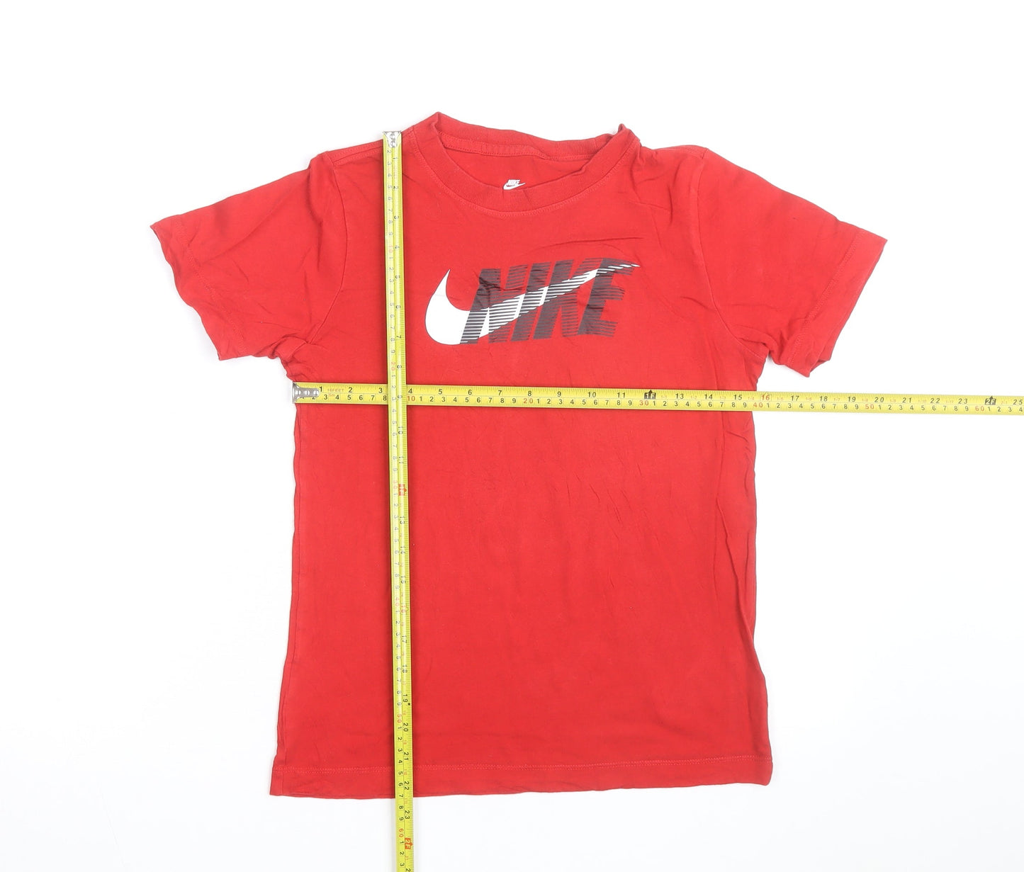 Nike Boys Red Graphic Logo Sports T-Shirt Size 10-11 Years