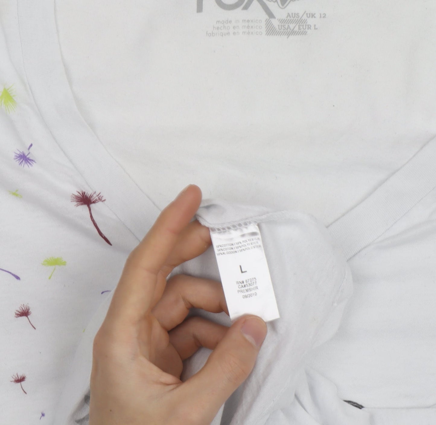 Fox Womens White Graphic V-Neck Short Sleeve Cotton T-Shirt Size L