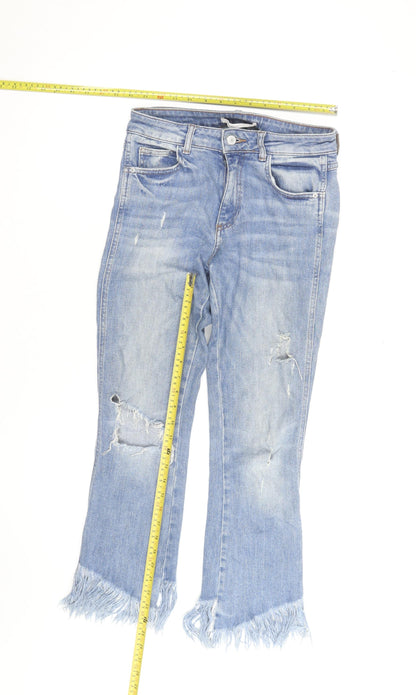 Tractr Women’s Blue Cropped Distressed Jeans Size 10