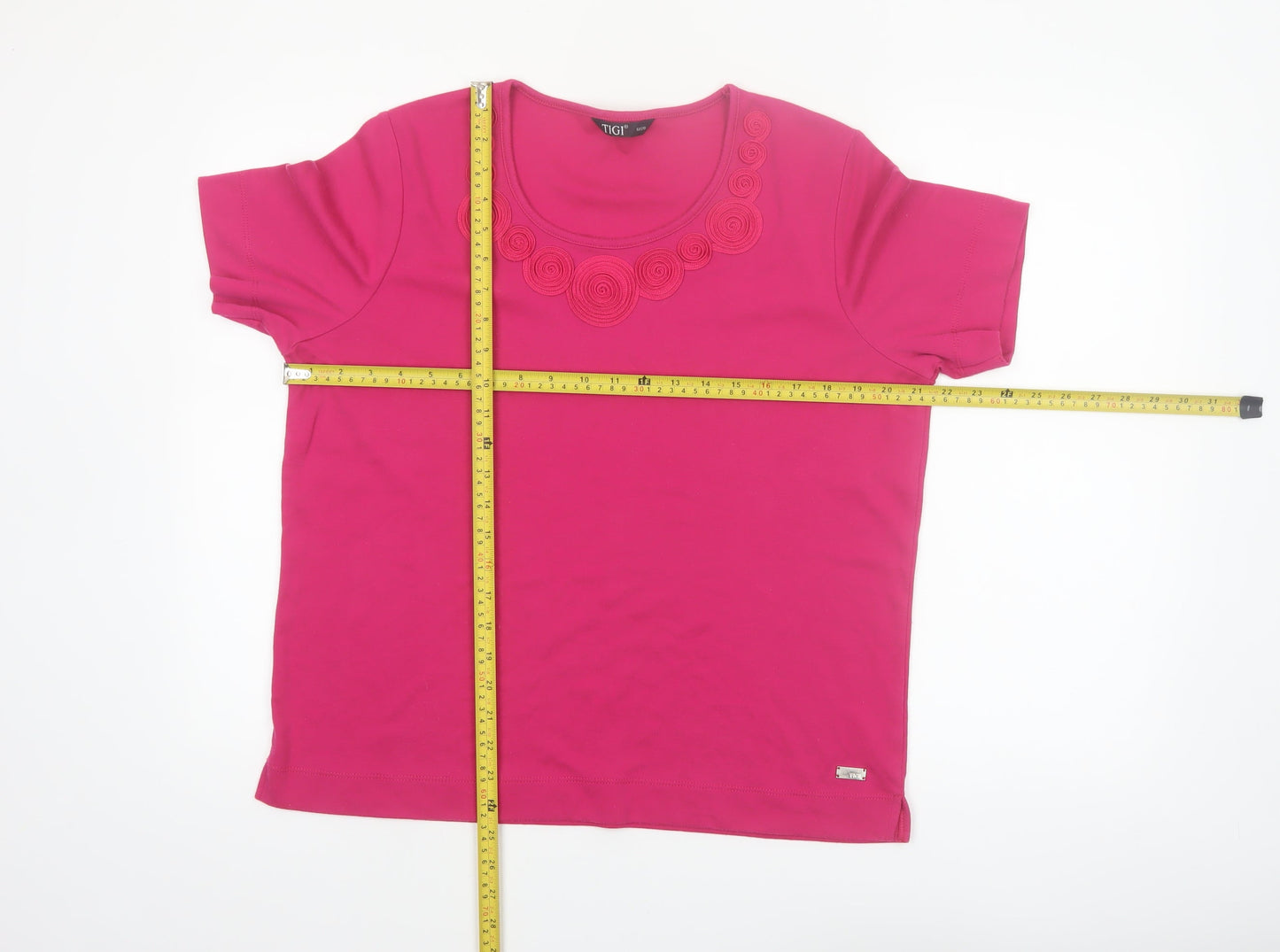 TIGI Womens Pink Short Sleeve Embroidered Round Neck T-Shirt Size 18/20
