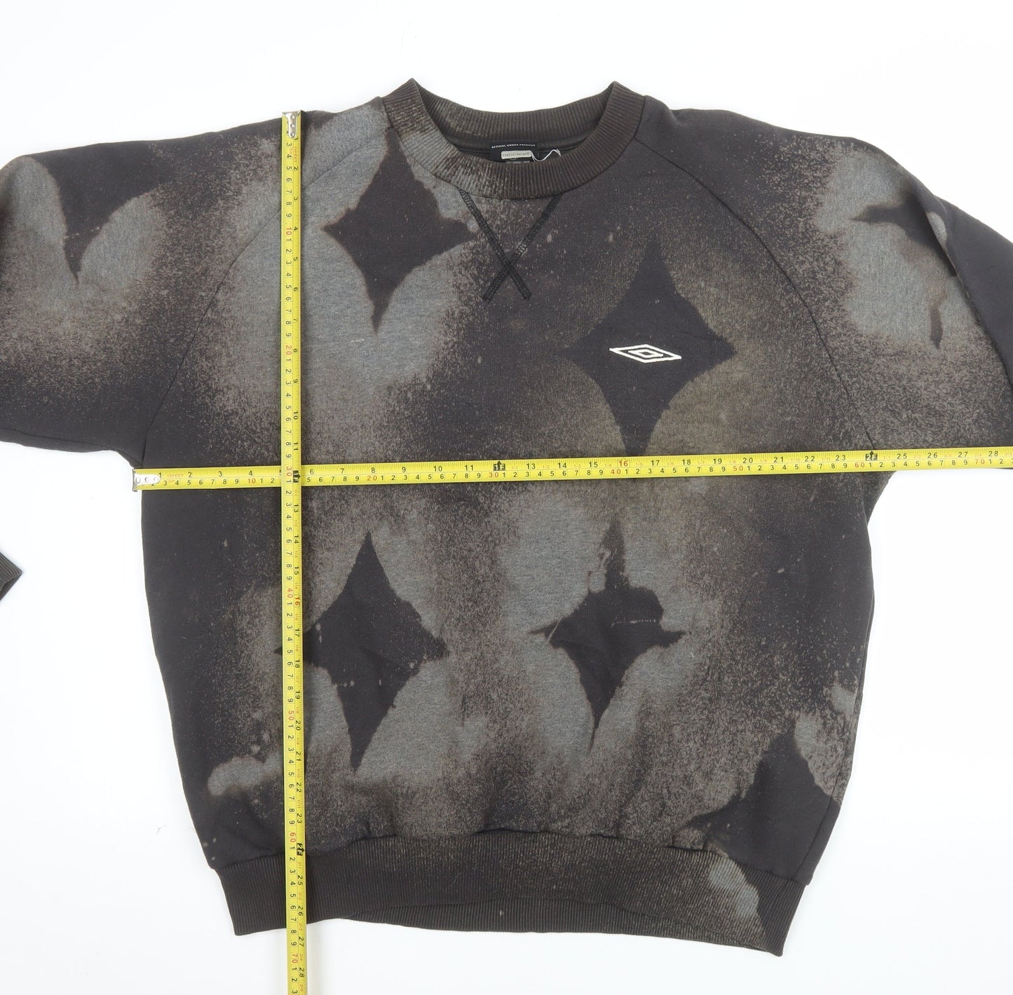 Umbro Men's Black XL Pullover Sweatshirt with Logo Graphic Print