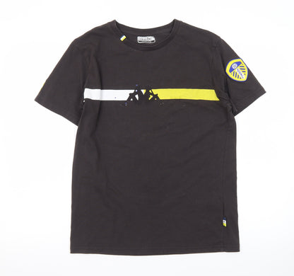 Kappa Men’s Black Leeds United Short Sleeve Graphic Cotton T-Shirt Medium