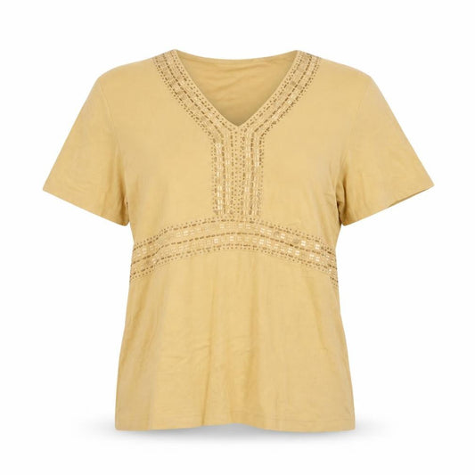 Style by EWM Women Beige V-Neck Beaded T-Shirt Size 18