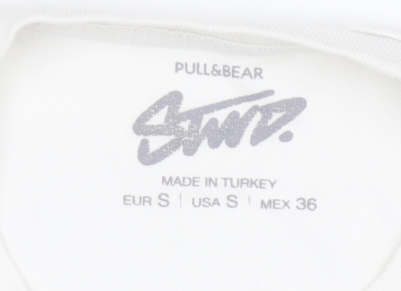 Pull&Bear Men's White Graphic Print T-Shirt Size S