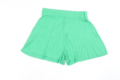 Boohoo Women Green Size 12 Biker Activewear Shorts