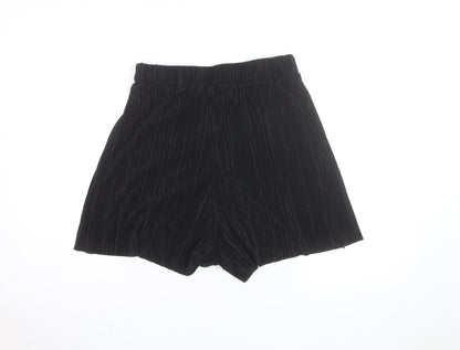 Boohoo Women’s Black Pleated Culotte Shorts Size 8