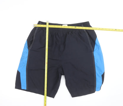 Umbro Men's Black XL Sports Shorts Lightweight Quick Dry