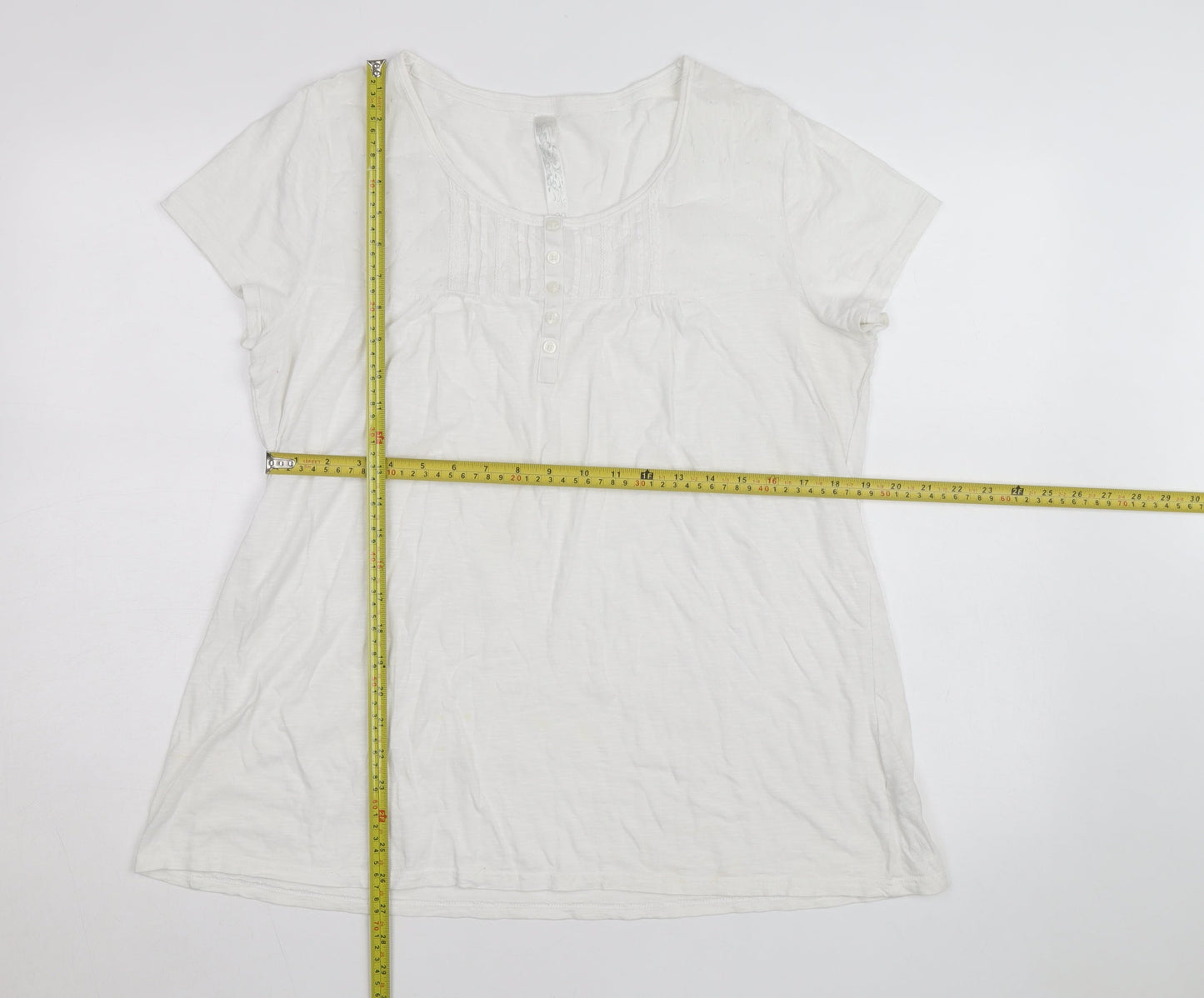 TU Women’s White Cotton Short Sleeve Button Blouse Size 20