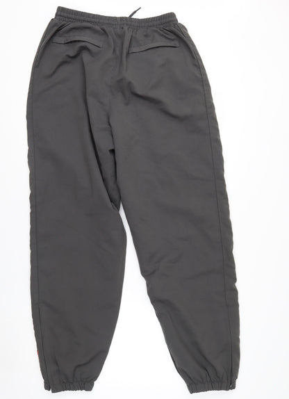 Umbro Men's Black Track Pants L Regular Fit Activewear Trousers