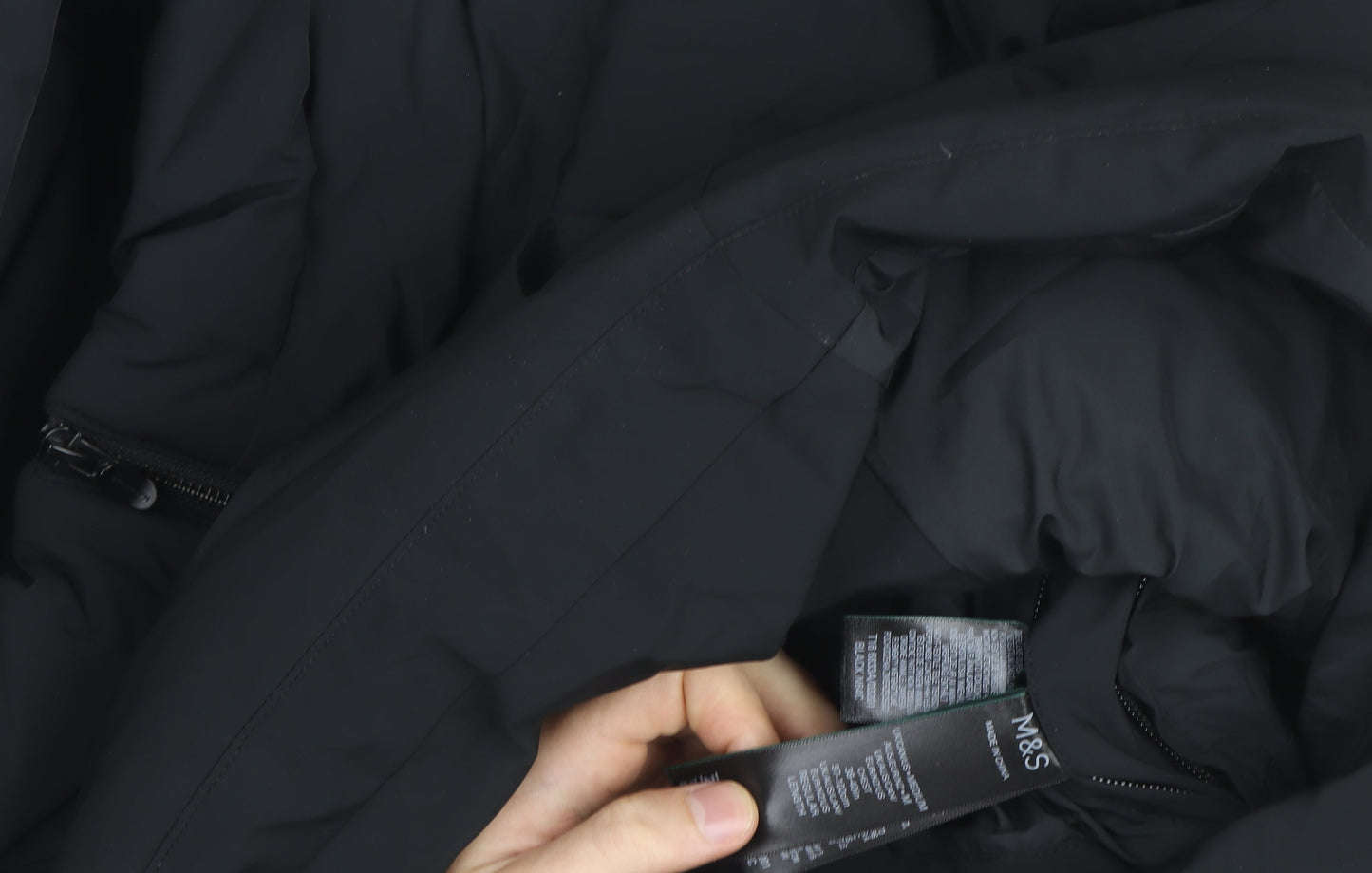Marks and Spencer Men’s Black M Puffer Hooded Winter Jacket