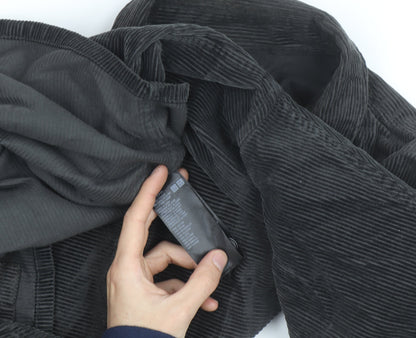 Uniqlo Men’s Black Corduroy Lined Button Jacket XL