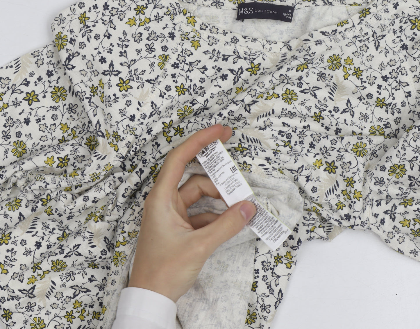 Marks and Spencer Women’s Floral Long Sleeve T-Shirt Size 16 White Cotton Blend