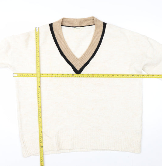 Stradivarius Women’s Ivory V-Neck Alpaca Wool Blend Jumper Size S