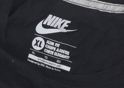 Nike Women's Black XL Slim Fit Cotton T-Shirt
