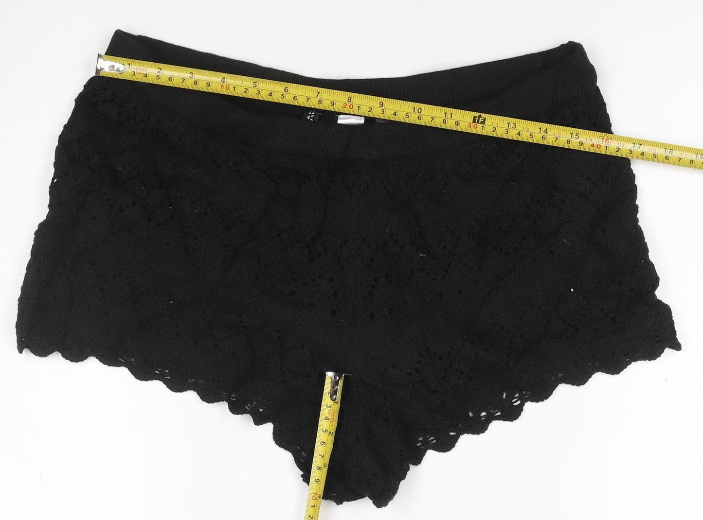 H&M Divided Women's Black Crochet Hot Pants Shorts Size M