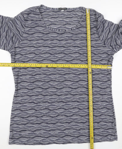 Profile Women’s Blue Wave Pattern Jersey T-Shirt Size 16