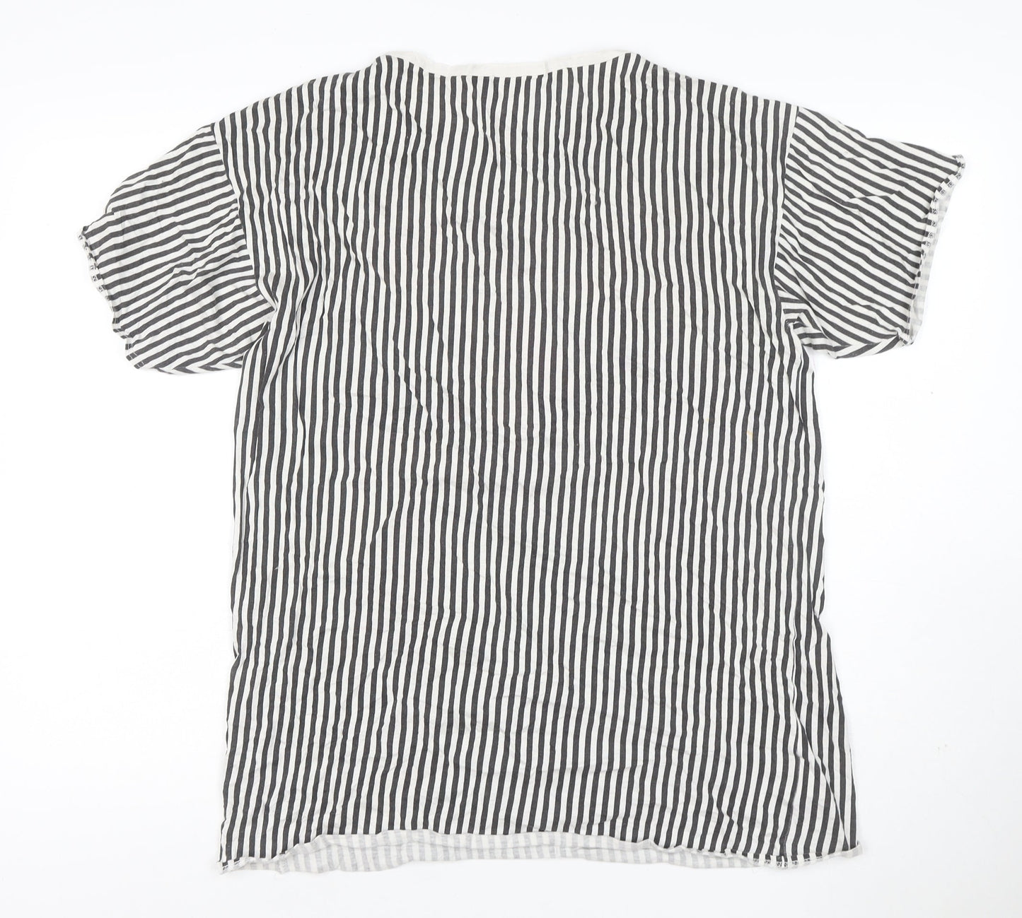 Roger Rabbit Women’s Black White Striped M Graphic Retro T-Shirt