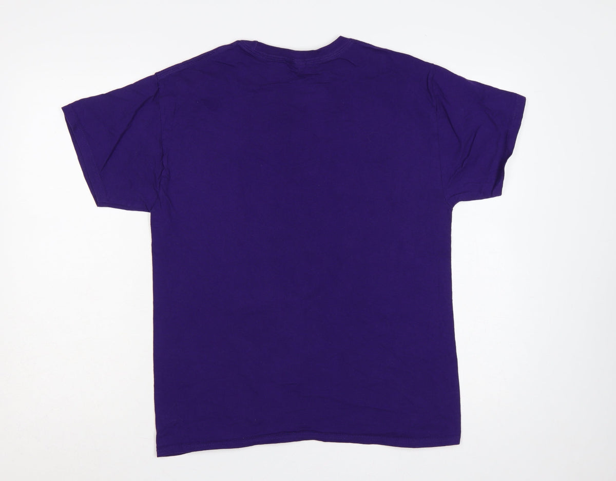 Close-up detail of Hanes Teens Purple M Golden State California Graphic Print T-Shirt