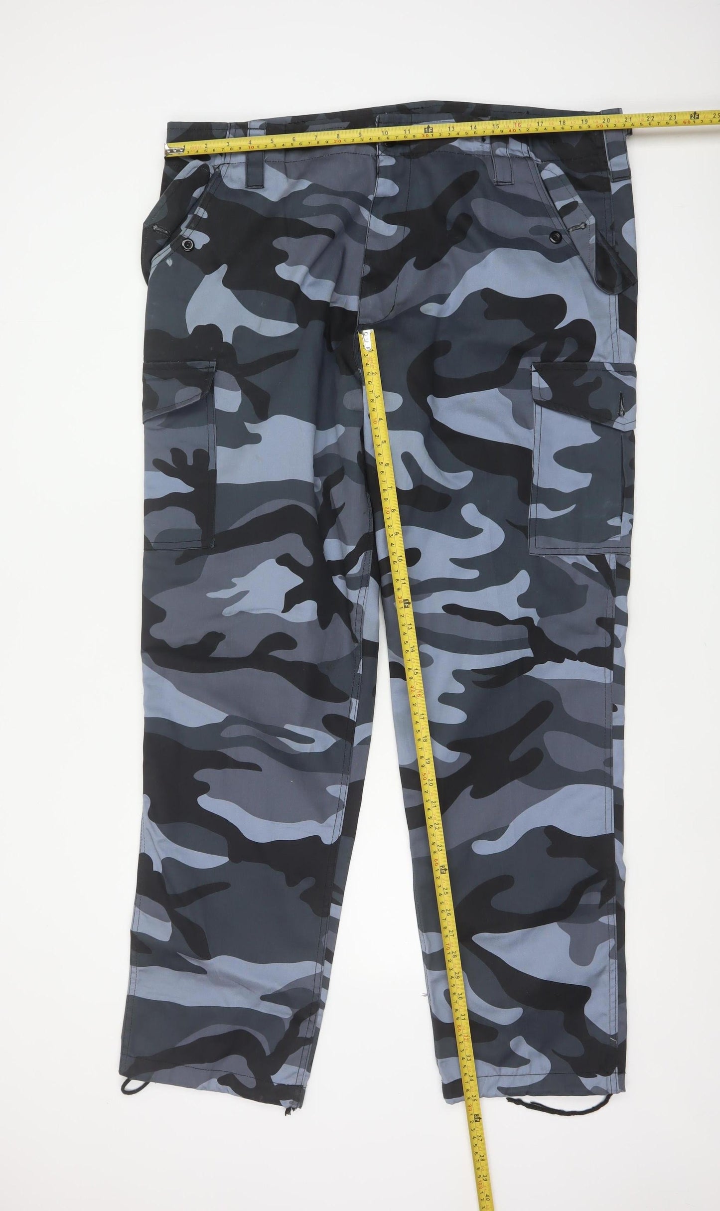 Blue Castle Men’s Grey Camo Cargo Trousers 40/32 Adjustable Waist