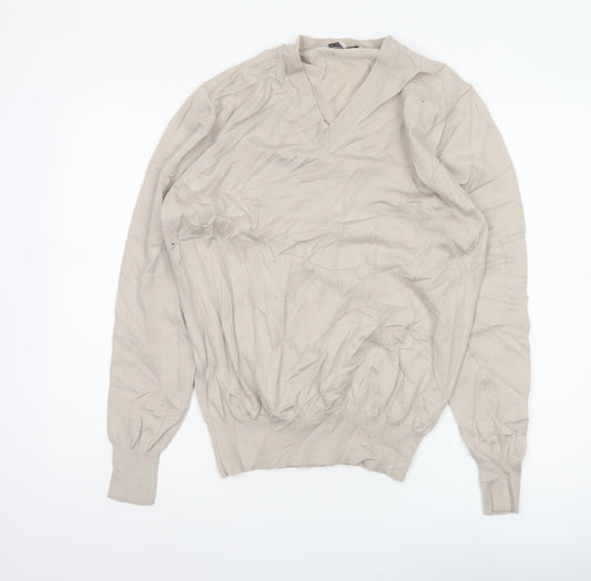 Back view of Reiss Men’s Beige M V-Neck Lightweight Fine Knit jumper