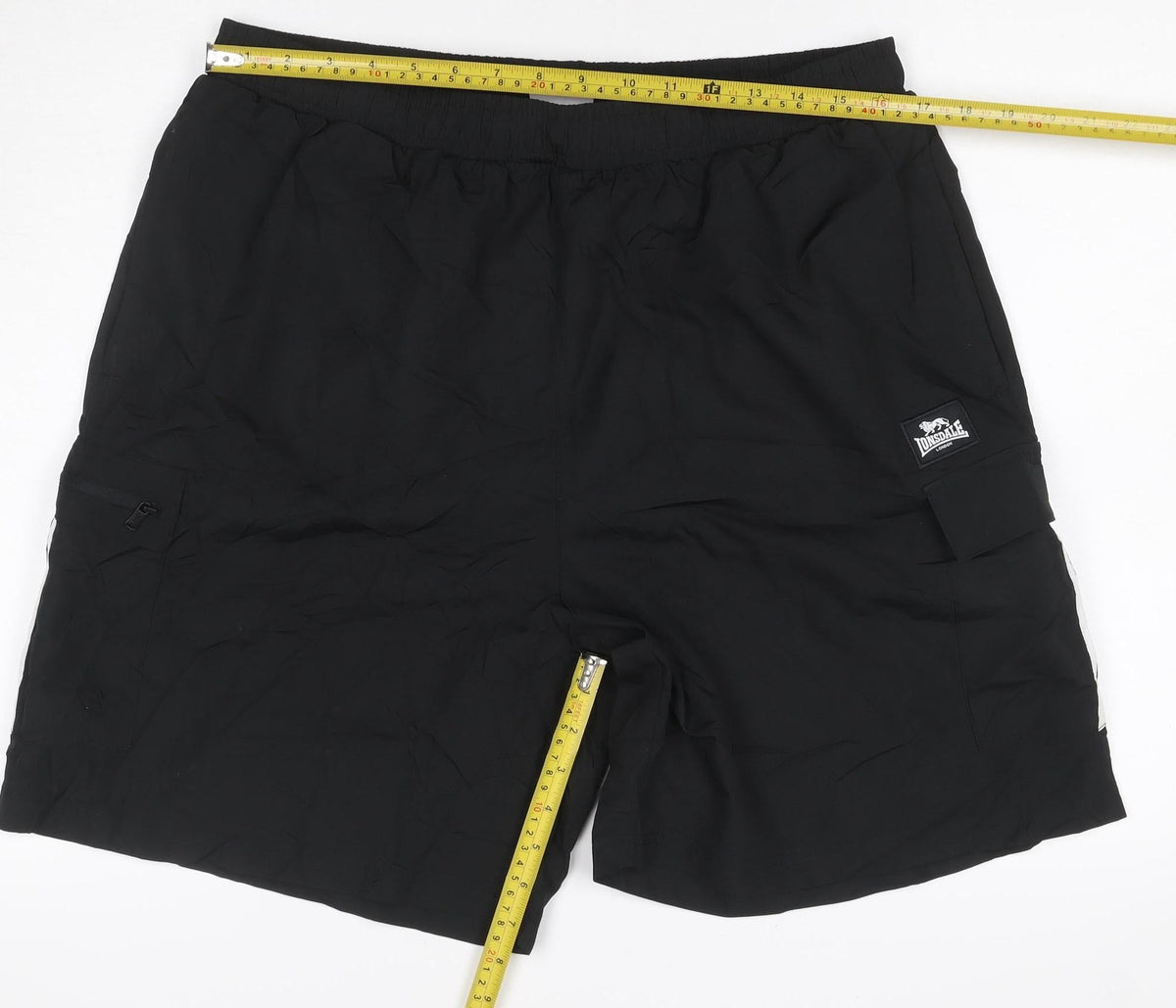 Lonsdale Men’s Black XL Athletic Cargo Training Shorts Mesh Lined