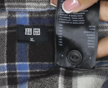 Uniqlo Men's XL Blue Grey Plaid Flannel Button-Up Shirt