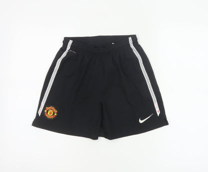 Nike Boys Black Manchester United Dri-FIT Football Shorts 10-12 Years