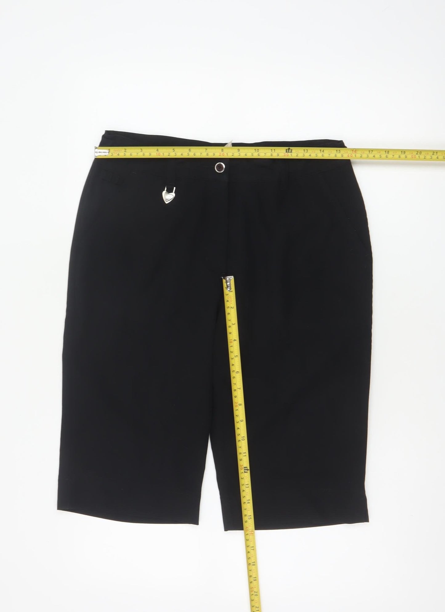 Daily Women Black UK 10 Bermuda Smart Stretch Shorts Heart Charm