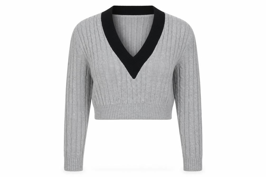 PRETTYLITTLETHING Women’s Grey S Cable Knit V-Neck Cropped Jumper