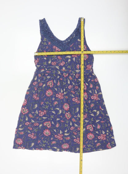 FatFace Women Blue Floral Size 12 Fit & Flare V-Neck Crochet Dress