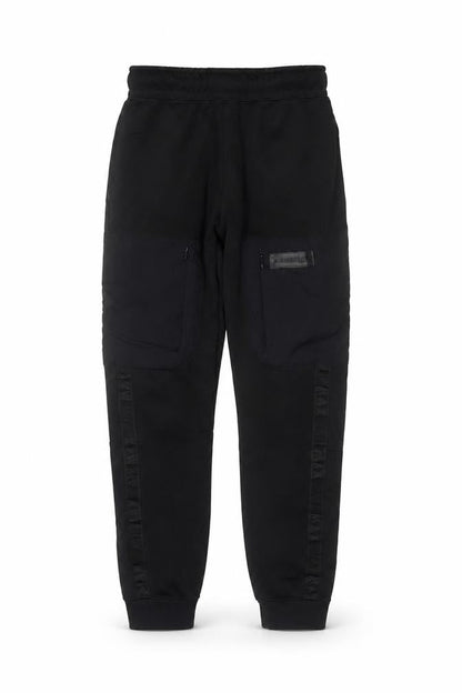 Front view of Nike boys’ black air max jogger trousers, size S, 128-137cm zip pockets