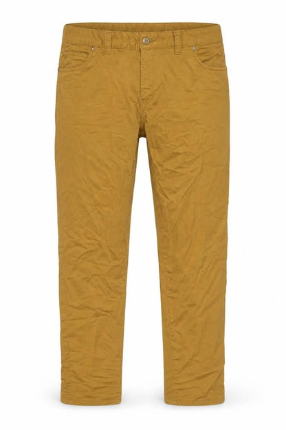 Front view of Denim Co. Men’s Brown Khaki Stretch Jeans XL Regular 5 Pocket