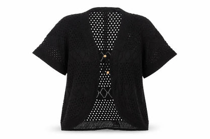 Front view of Chic Women’s Black M Knit Open Front Kimono Sleeve Button Blouse