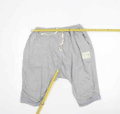 Religion Men's Grey L Sweat Shorts Drawstring Cotton Logo Pockets