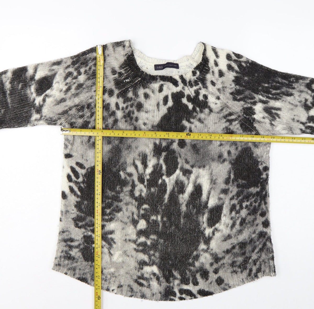 Marks and Spencer Women’s Black Animal Print Knit Jumper UK 12