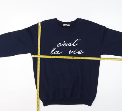 Oasis Women’s Blue S C’est La Vie Graphic Pullover Sweatshirt