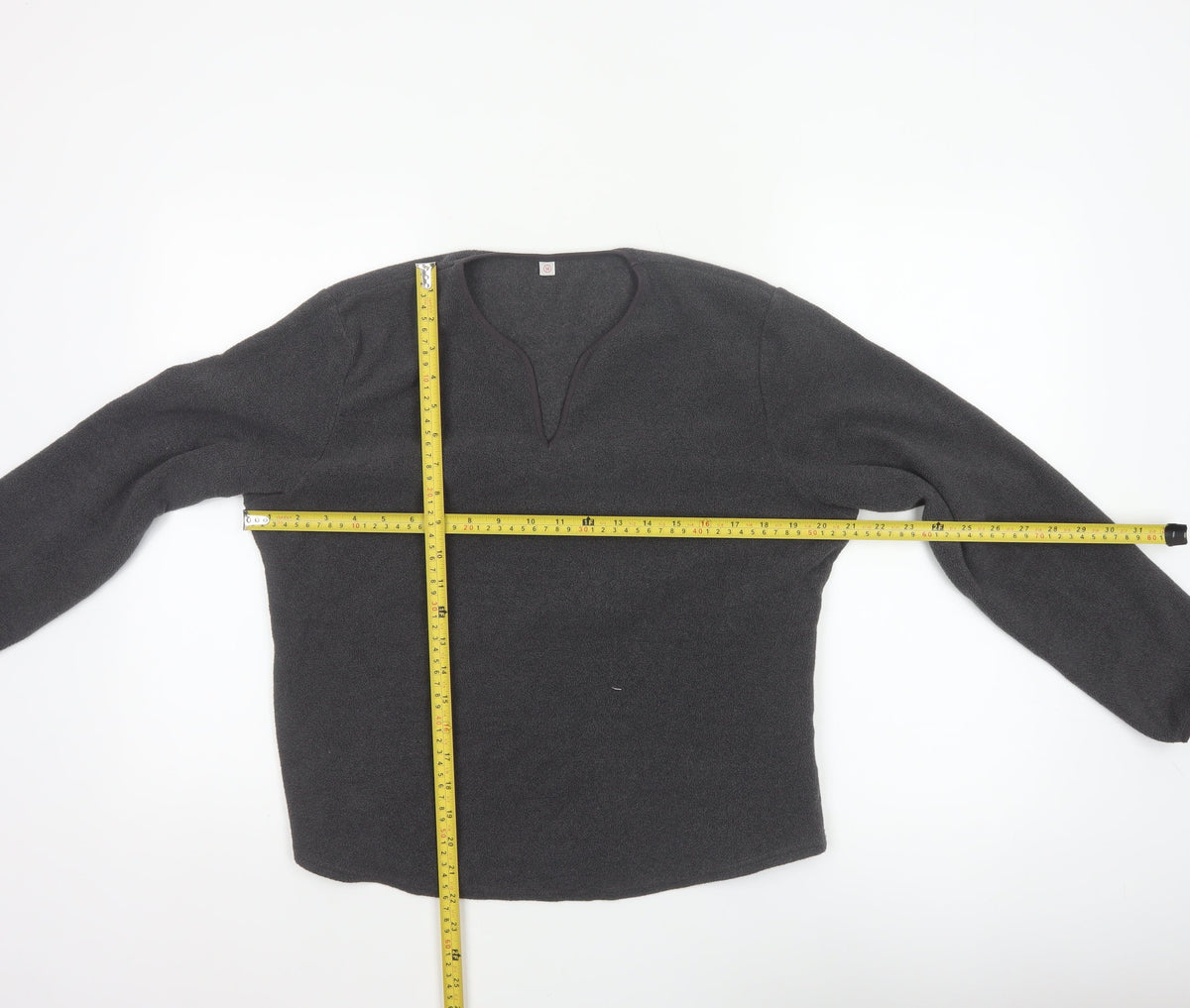 Uniqlo Women Grey Size 16 Basic Fleece V-Neck Long Sleeve Top