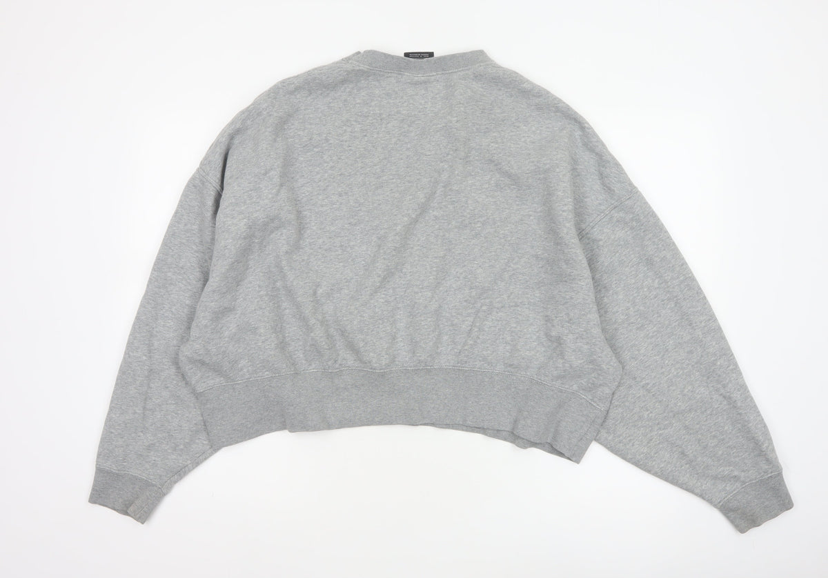 Nike Women’s Grey M Logo Crew Neck Pullover Sweatshirt Fleece