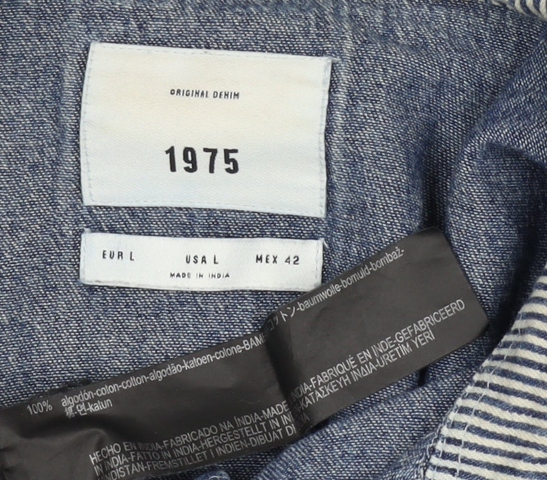 1975 Men’s Blue L Distressed Denim Western Snap Button-Up Shirt