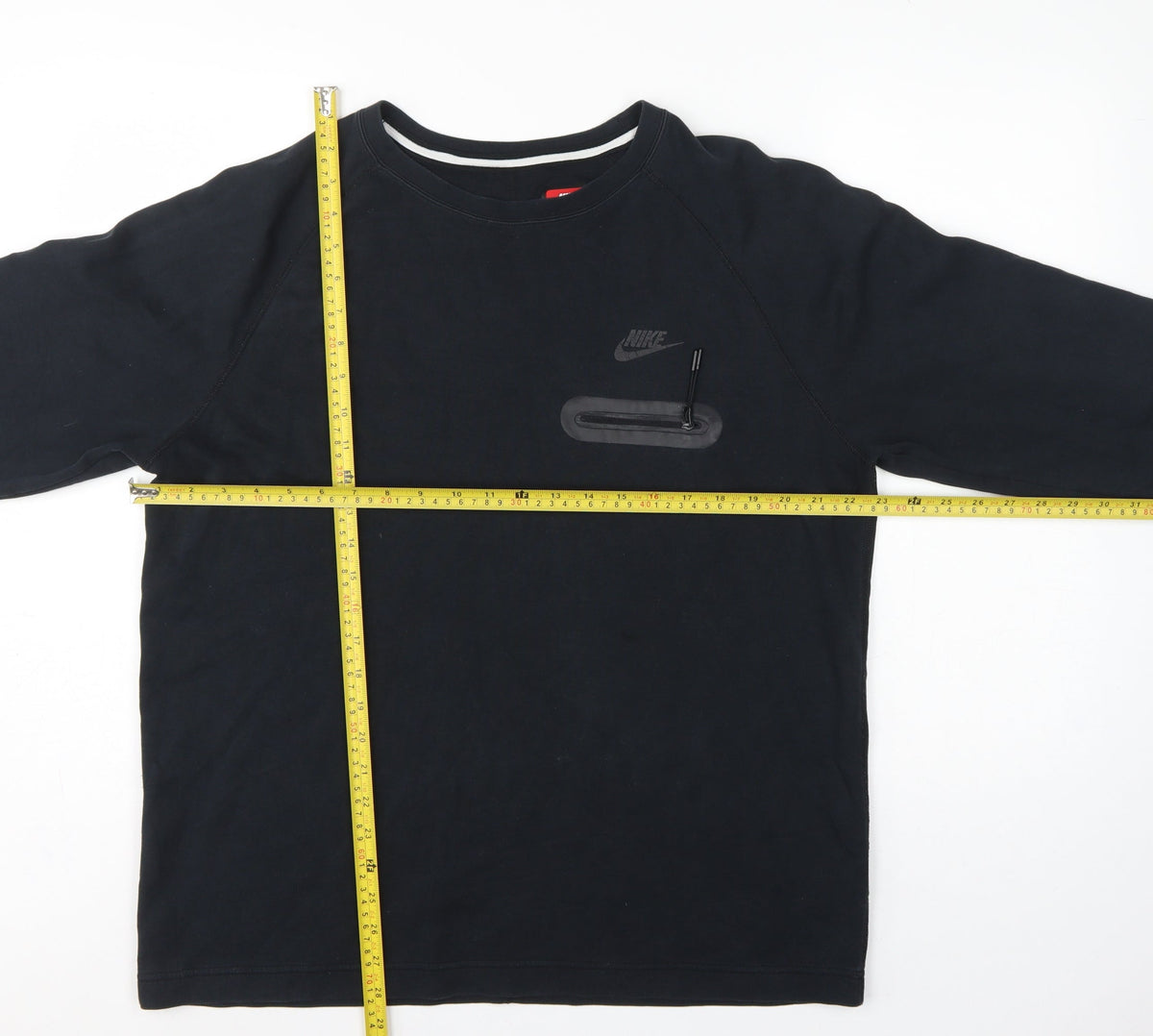Nike Men’s Black L Crew Neck Pullover Sweatshirt Logo Zip Pocket