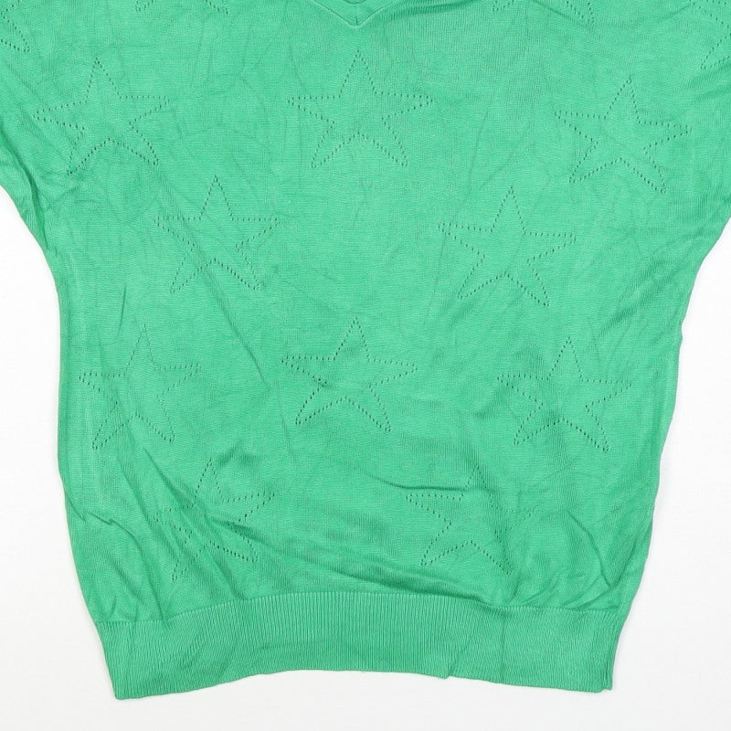M&Co Women’s Green Size 10 Star Knit V-Neck Relaxed T-Shirt Top