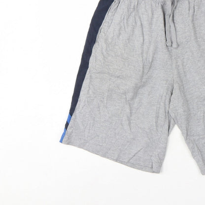 Van Heusen Men’s Grey M Sweat Shorts Drawstring Athletic Sports