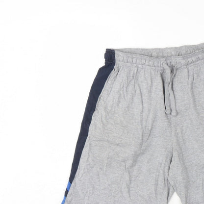 Van Heusen Men’s Grey M Sweat Shorts Drawstring Athletic Sports