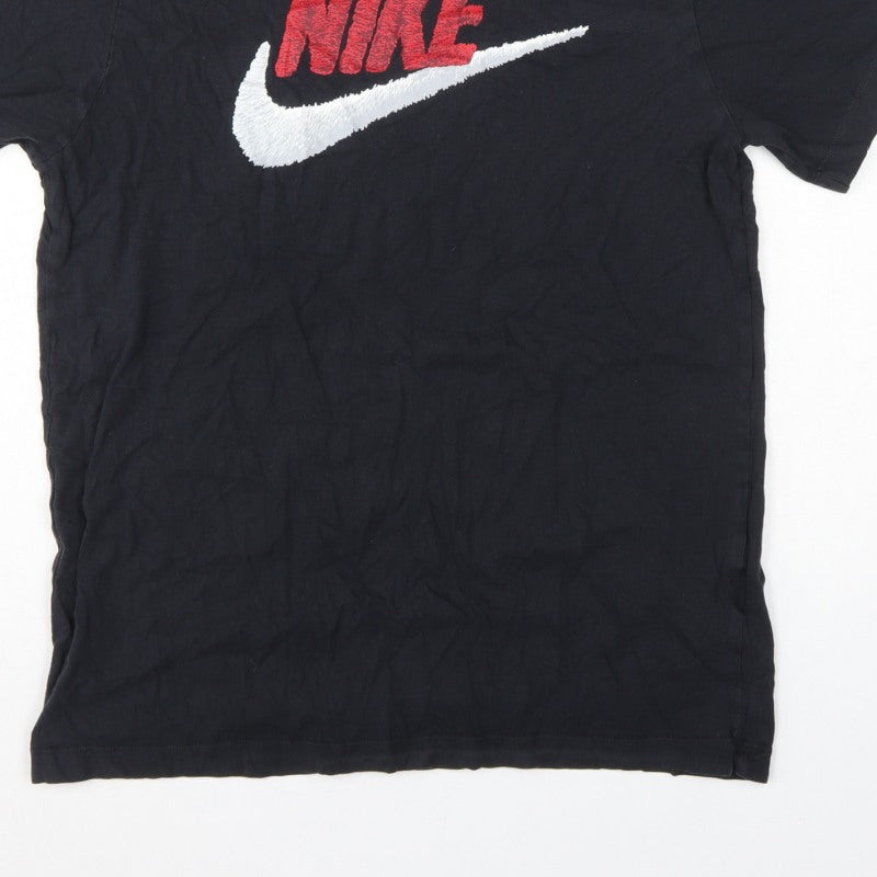 Nike Men’s Black M Logo Graphic Print Crew Neck Short Sleeve T-Shirt