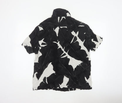 H&M Men Black White Floral Viscose Regular Fit Short Sleeve Shirt L